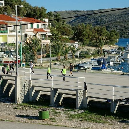 Apartmani Obala Poljica  المظهر الخارجي الصورة