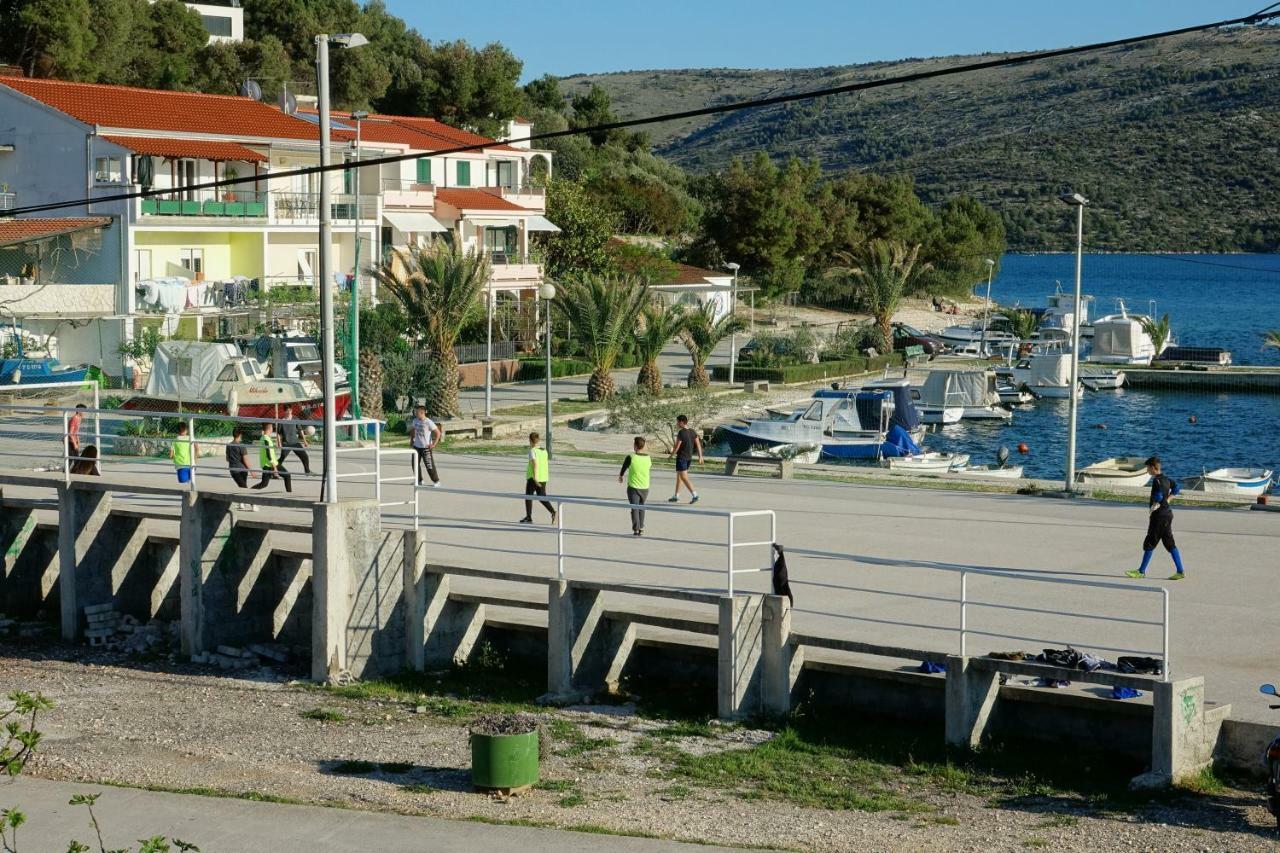 Apartmani Obala Poljica  المظهر الخارجي الصورة